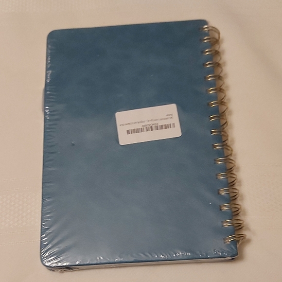 Mountain Design Blue Spiral Notebook - Picture 4 of 6